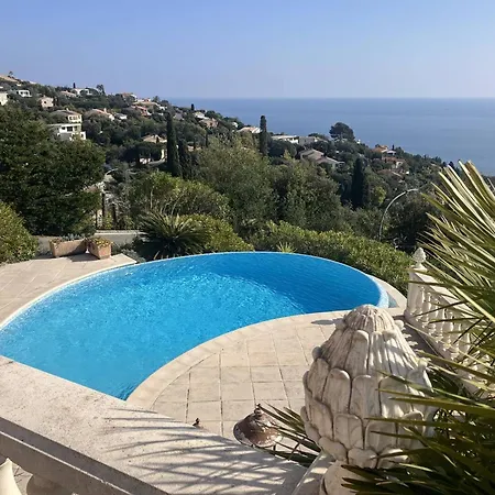 Moderne 3 Avec Piscine Et Climatisation - Fr-1-768-131 * Roquebrune-sur-Argens